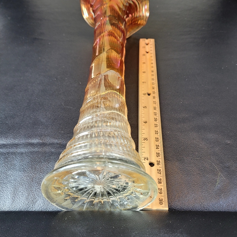 Vase - Picture 2 of 3